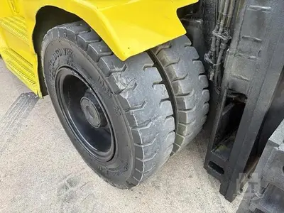 USED 2017 HYSTER H210HD2