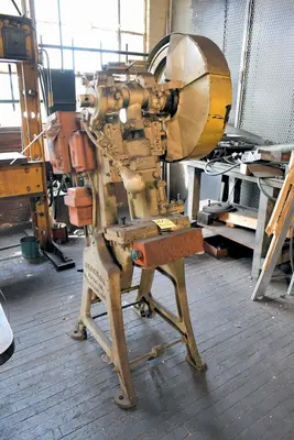 5 TON FEDERAL OBI PUNCH PRESS: YOBRO #23950