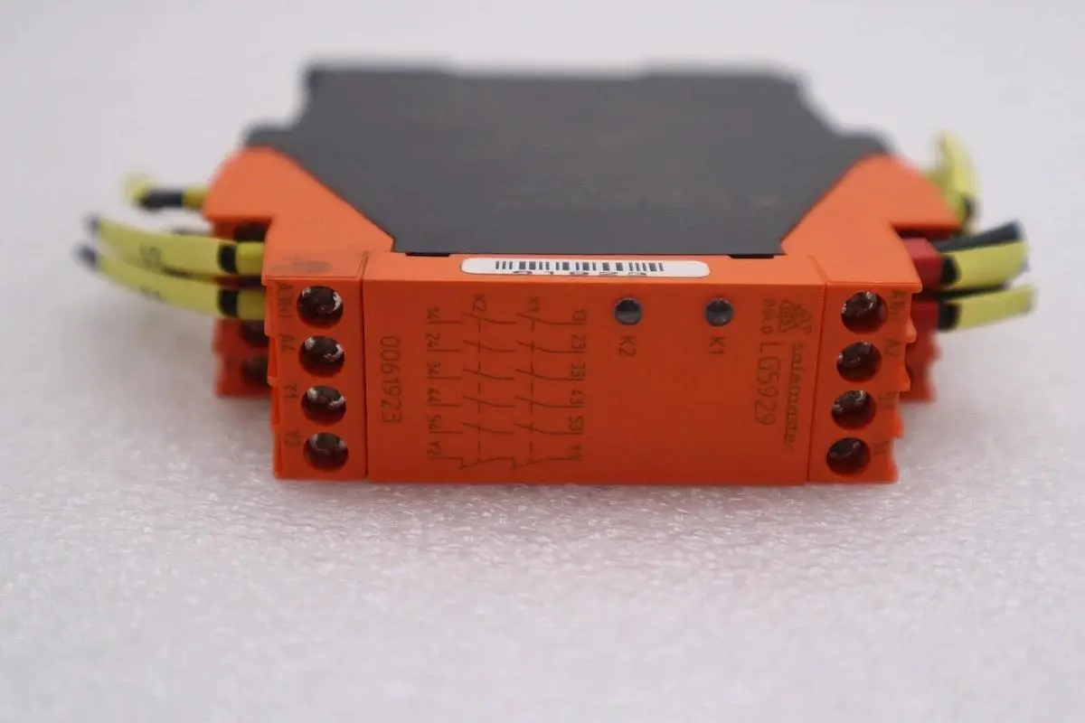 NEW Dold LG5929.60/100/61 Safety Relay Extension Module STOCK K-1647