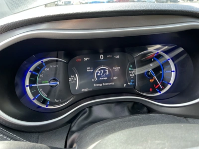 Used 2024 CHRYSLER PACIFICA HYBRID Vans Michigan US | Miedema Asset Management Group #1461350