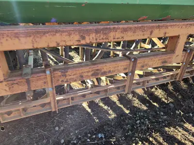 USED 1986 JOHN DEERE 7000