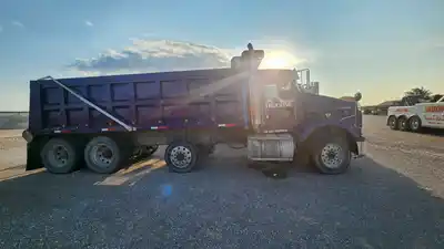 USED 2004 KENWORTH T800 DUMP TRUCK