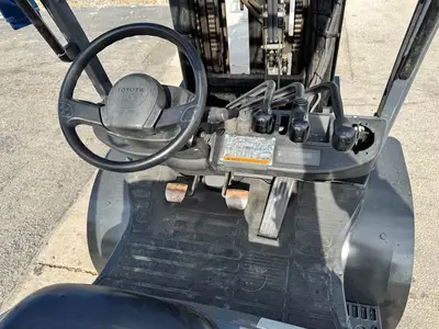 Used 2018 TOYOTA 8FDU30 Misc Forklifts Florida US | Truck and Van Outlet #1506273