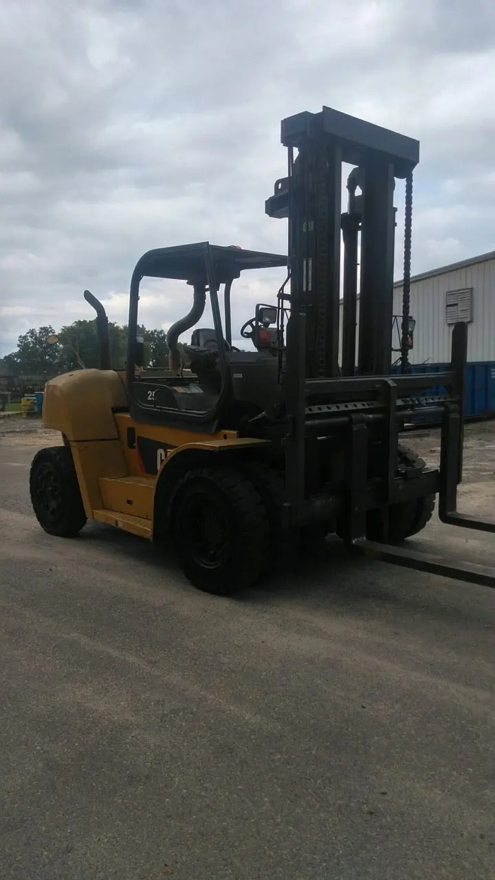 USED 1900 CATERPILLAR P26500