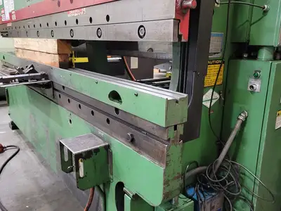 USED 1982 CINCINNATI 90CB X 8