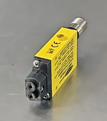 Banner SME312FPBQD Photoelectric Sensor Switch. Loc5E-19