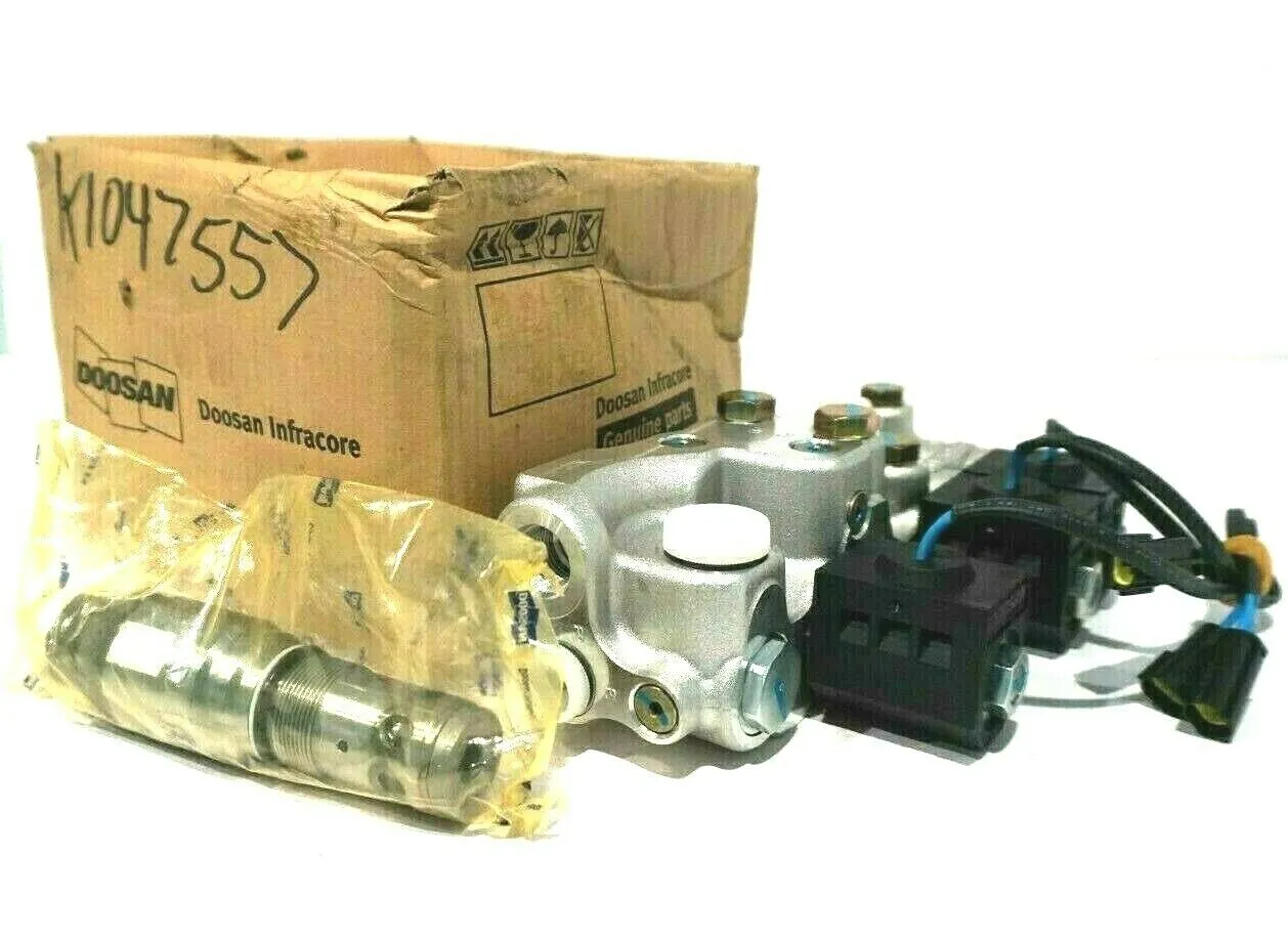 NEW DOOSAN K1047557 SOLENOID VALVE