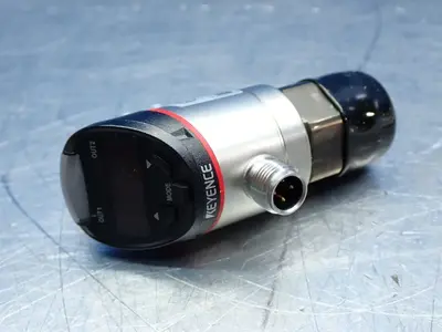 NEW KEYENCE GPM400