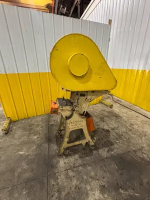 5 TON FEDERAL OBI PUNCH PRESS: YOBRO #23950
