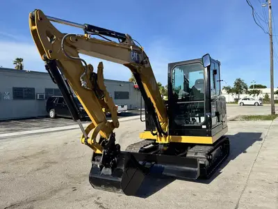 New | in-Stock 2025 CATERPILLAR 305.5E2 CR Crawler Excavators - Mini Florida US | Truck and Van Outlet #1509253