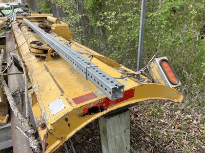 Grader Wing with mount.