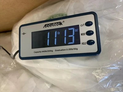 Disposable Shoe Covers White (Large Lot 12 Of These Are Non Slip) Size ?