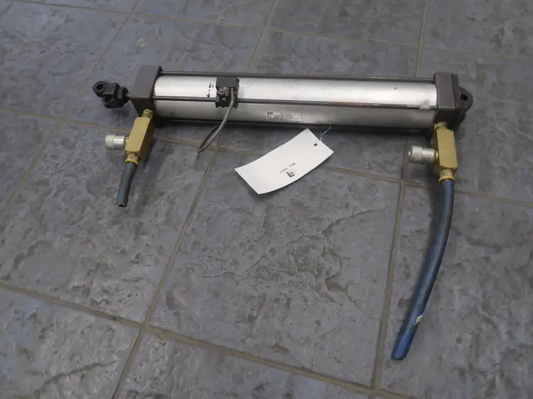 Used PARKER 2.50CBBT3MA3UE14AC16.00 Parts (Hydraulics and Pneumatics) British Columbia CA | Lenmark #264385