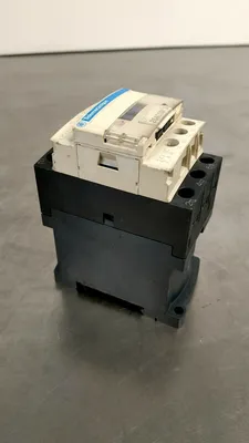 TELEMECANIQUE LC1 D09 Contactor 4E-13