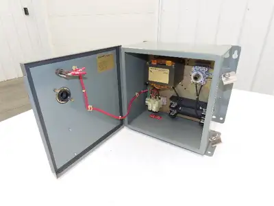 Daykin GPFS-07 Stepdown Transformer Disconnect 1/2kVA 1Ph HV 460V LV 115V