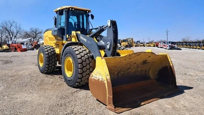 USED 2023 Deere 644 P-TIER