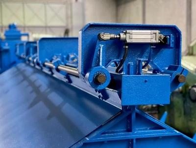 KOCH Bar Straightener and Cutter, top condition, POA