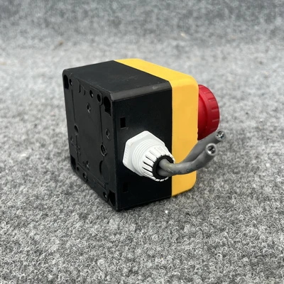 Used IDEC FB1W-HW1B-V402R Relays & Switches California US | Davliegogo LLC #1706228