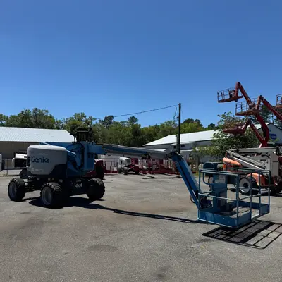 USED 2015 Genie Z-62/40