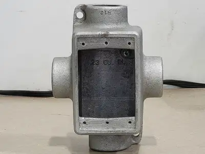 USED CROUSE-HINDS FDX3