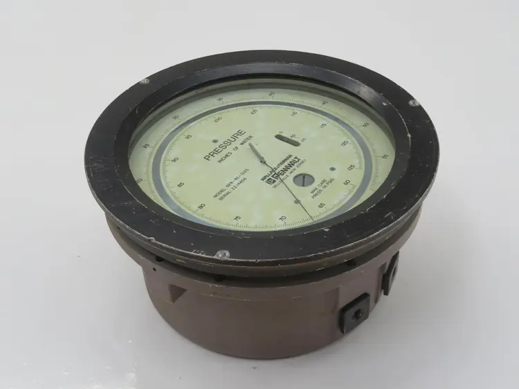 Used WALLACE & TIERNAN 62B-4C-0125 Misc Electrical & Power Parts Texas US | Aucto #1453368