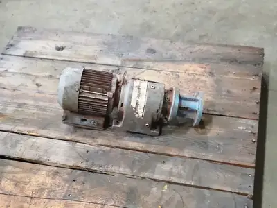 USED SEW-EURODRIVE R40FDT71D2