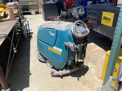 2021 TENNANT T300 Walk-Behind Sweepers And Brooms | Steam Well LLC (4)