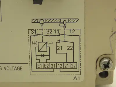 Omron D4BL-2DRG Solenoid Interlock Safety Door Switch 24VDC With Straight Latch