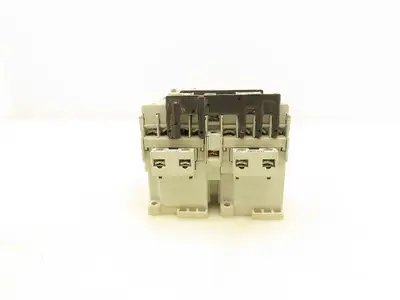 Allen Bradley 104-C09D22 Reversing Contactor Overload Relay 120V Coil