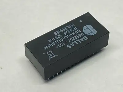 USED DALLAS NONVOLATILE SRAM INTEGRATED CIRCUIT 64K BIT 28 PIN