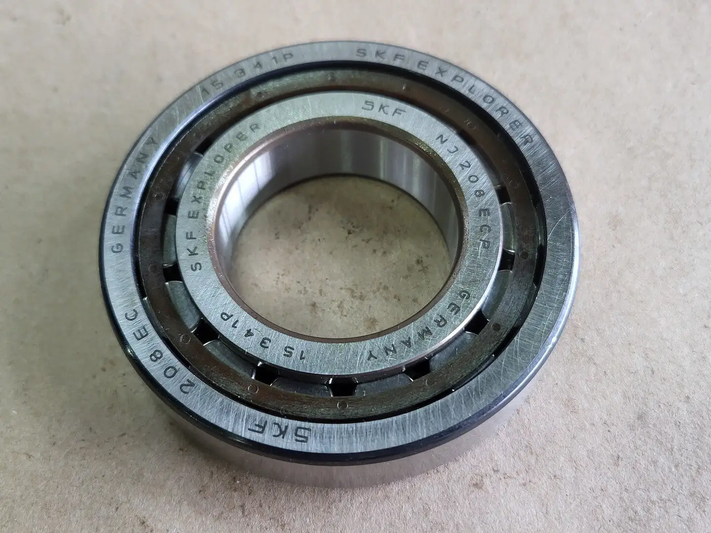 NEW SKF NJ208ECP