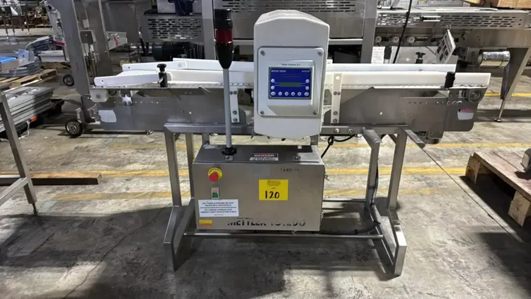 Used METTLER TOLEDO SAFELINE Metal Detectors Illinois US | M&M Equipment Corp. #1228241