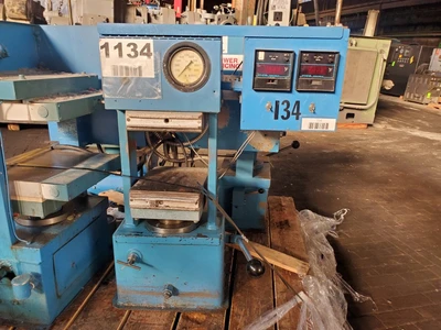 PHI 8x8 Model PW-210 Lab Press