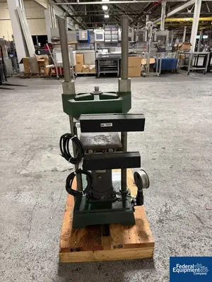 Used Carver 12 Ton Carver Platen Press, Model 4120 Hydraulic Presses Ohio US | Federal Equipment Company #1516565