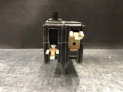 USED SQUARE D FH26015AB