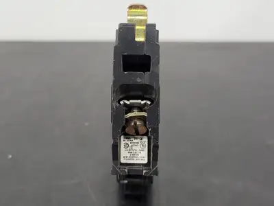 USED SQUARE D QO120