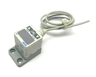 USED SMC HIGH PRECISION VACUUM SWITCH