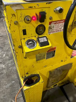 USED CUSHMAN 898361