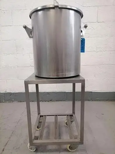 Stainless steel  13 gallon tank