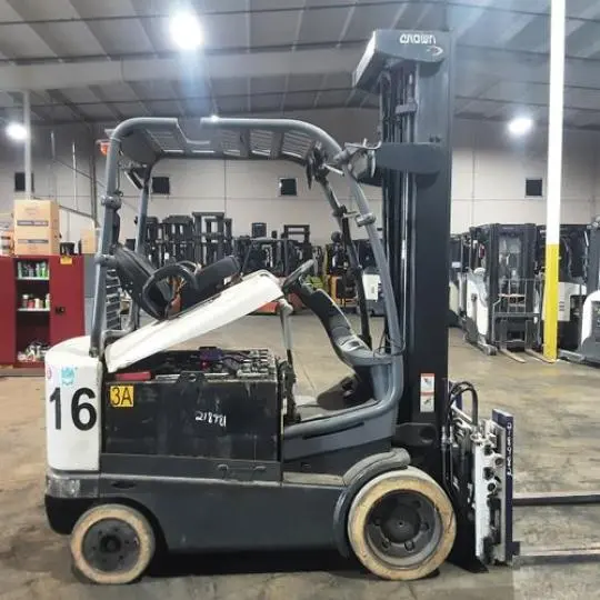 Used 2019 CROWN FC5225-60 Misc Forklifts | Russell Equipment #724008