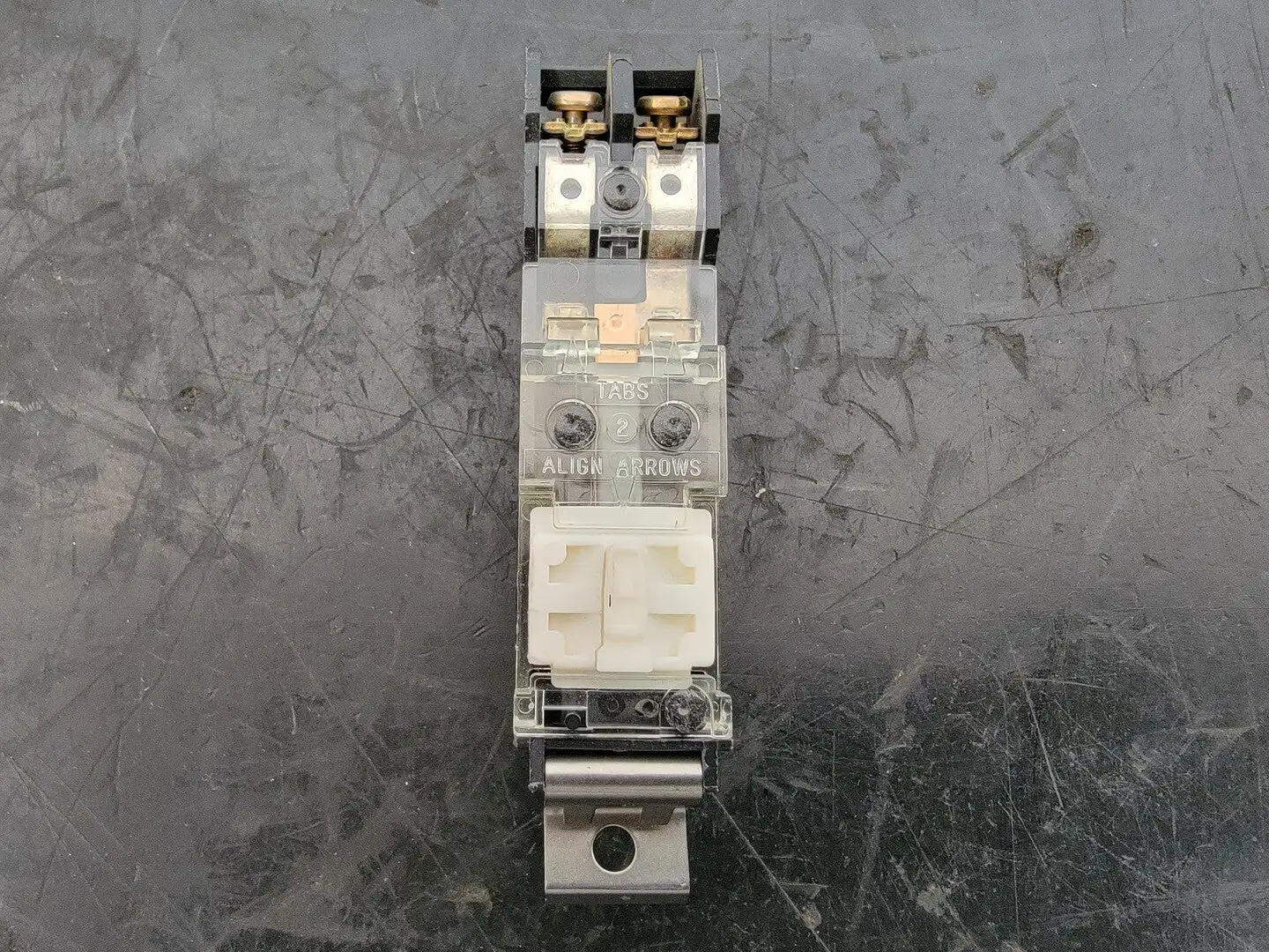 USED ALLIGN ARROWS 40495-462-16
