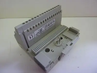 USED ALLEN BRADLEY 1794-IB16 SER A