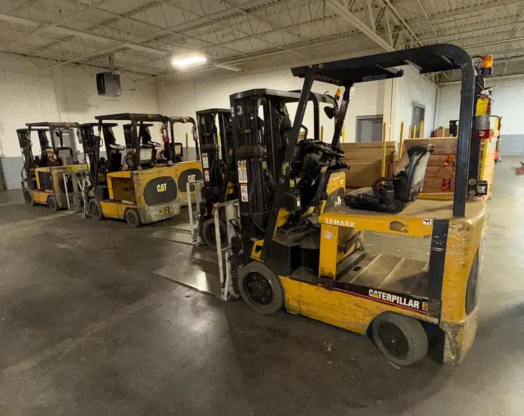 Used CATERPILLAR _UNKNOWN_ Electric Forklifts | Pruitt Machinery #715833
