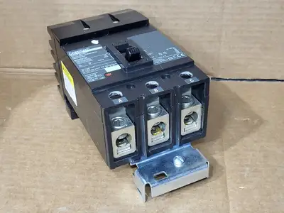 NEW SQUARE D QGA32150