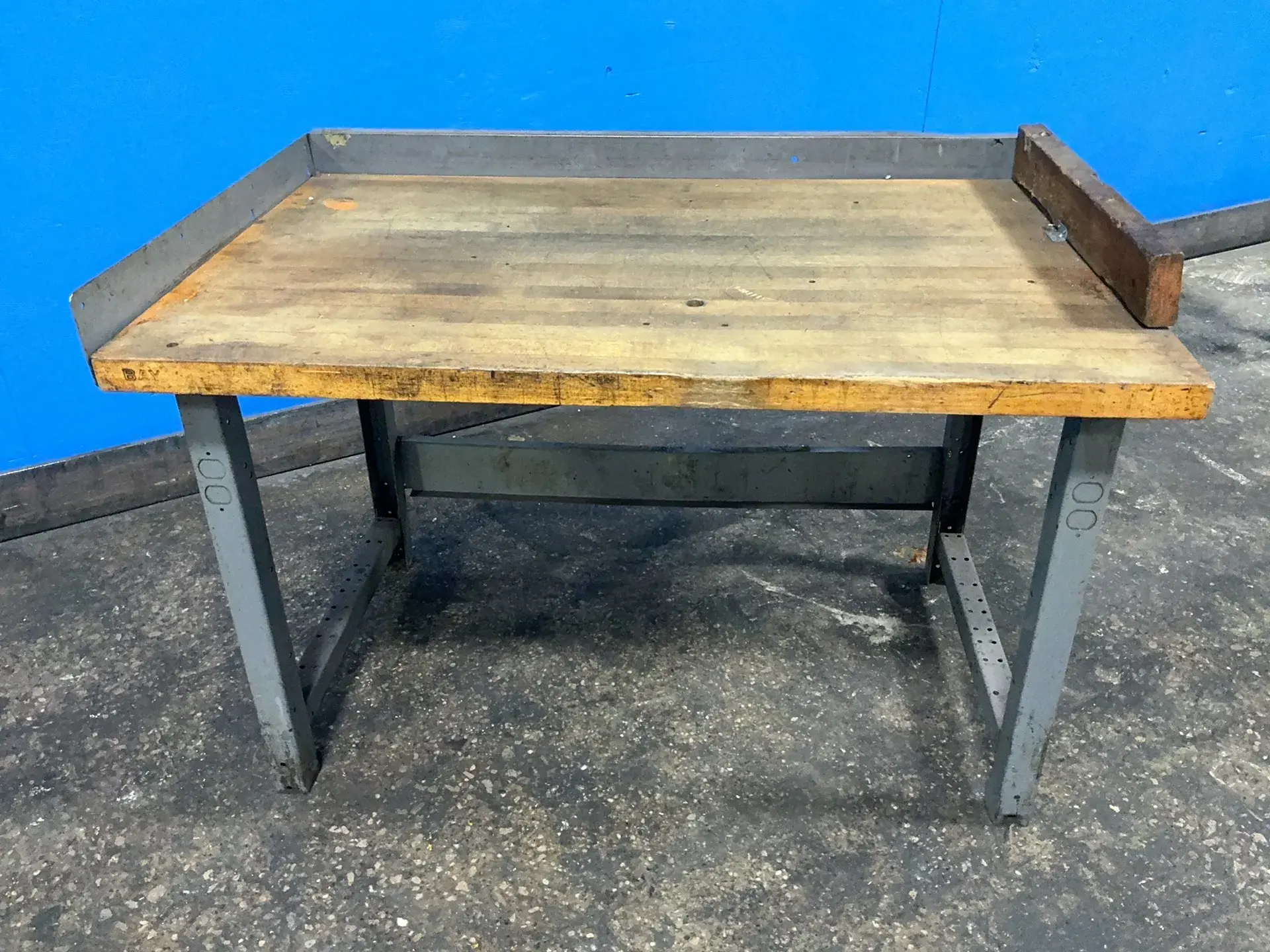 Used _UNKNOWN_ _UNKNOWN_ Work Benches Ohio US | HGR 24 #1286694