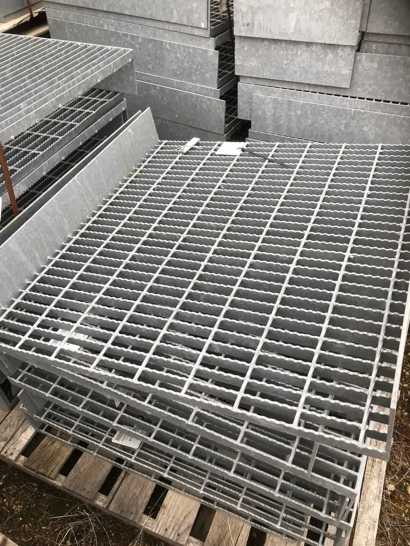 Catwalk Endplate All Sides With Kick Plates