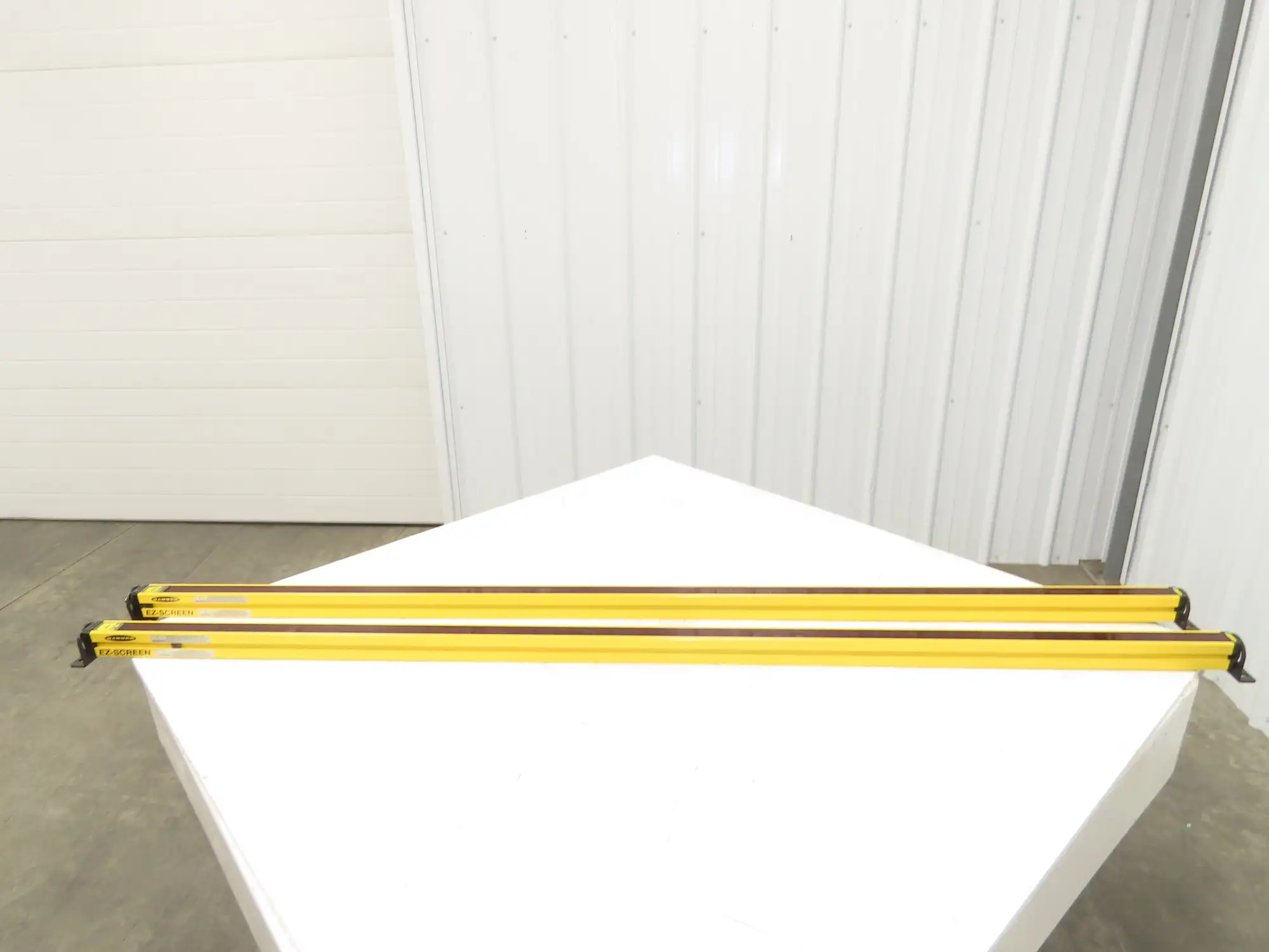 Banner Light Curtain Receiver/Transmitter Set 1650mm Protection Height