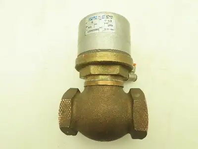 Valvaut Effepi Z200506E Pneumatic Controlled Globe Valve 1-1/2" NPT PTFE Bronze