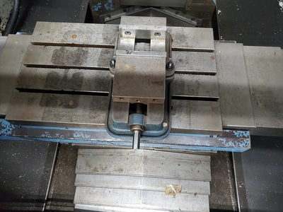 2002 SUPERMAX V56T DRILL AND TAP CENTER
