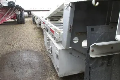 Used 2017 LODE KING 53 FT STEP DECK RECOVERY TRAILER TRIDEM Flatbed Trailers Manitoba CA | Conquest Truck & Auto Sales #1421366